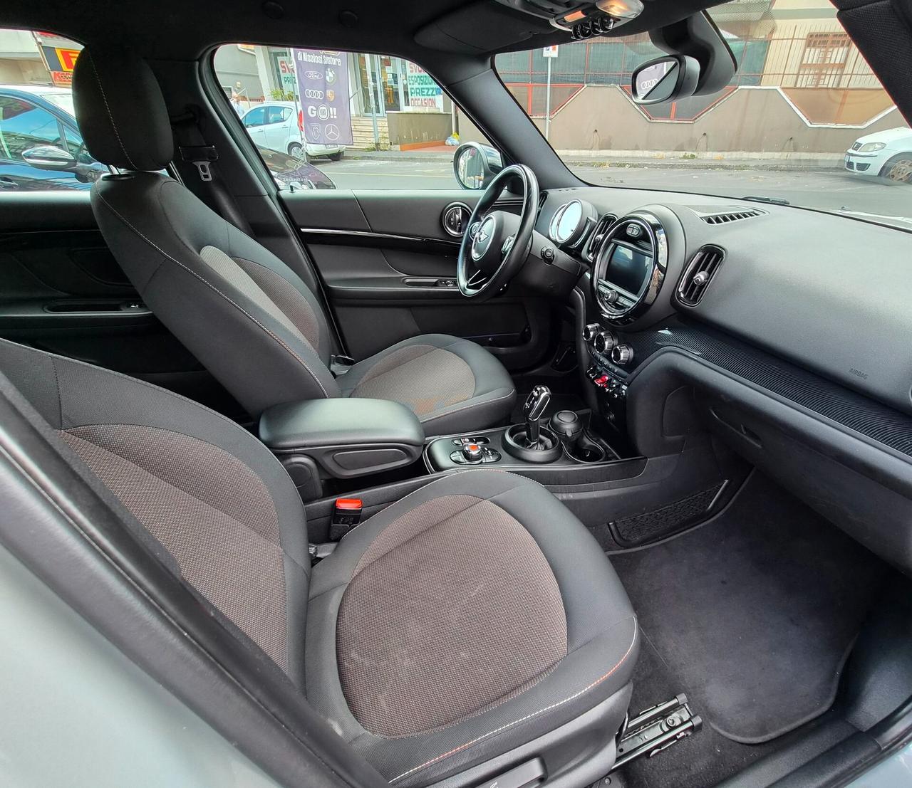 Mini Cooper D Countryman 2.0 Business Automatica