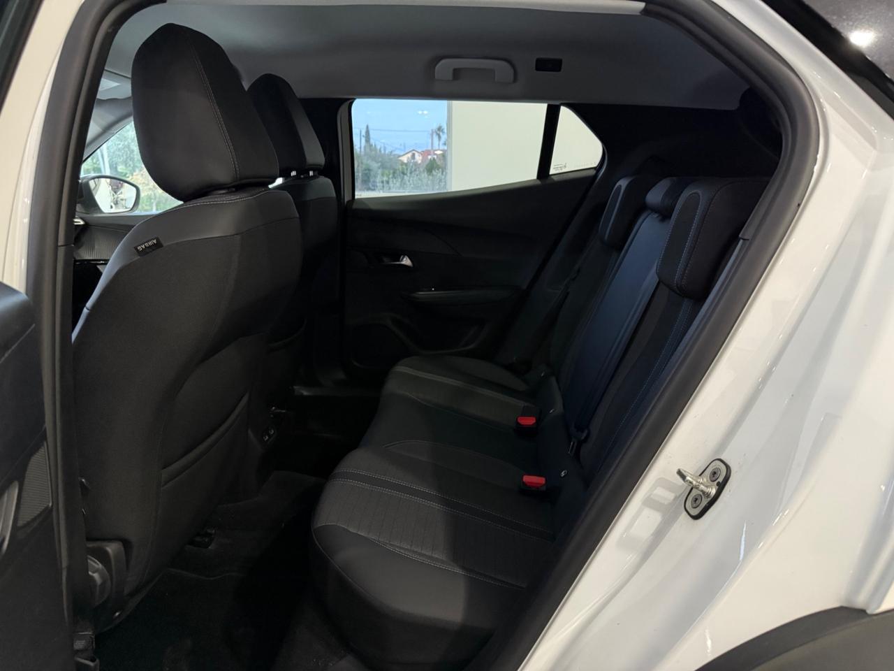 Peugeot 2008 BlueHDi130 S&S EAT8 Allure F1/PERLATO2023