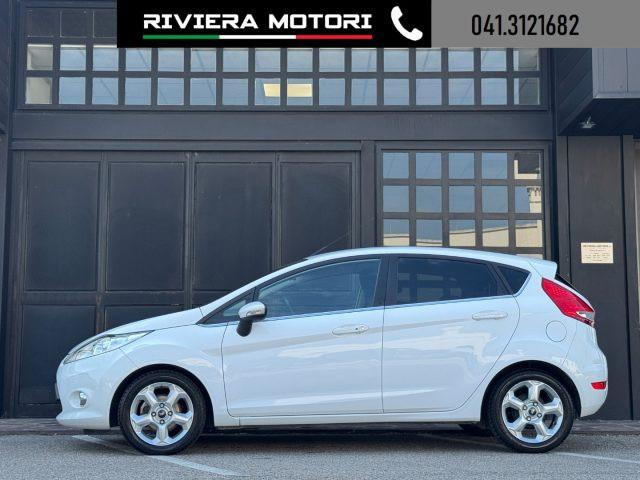 FORD Fiesta 1.4 5 porte Bz.- GPL Titanium