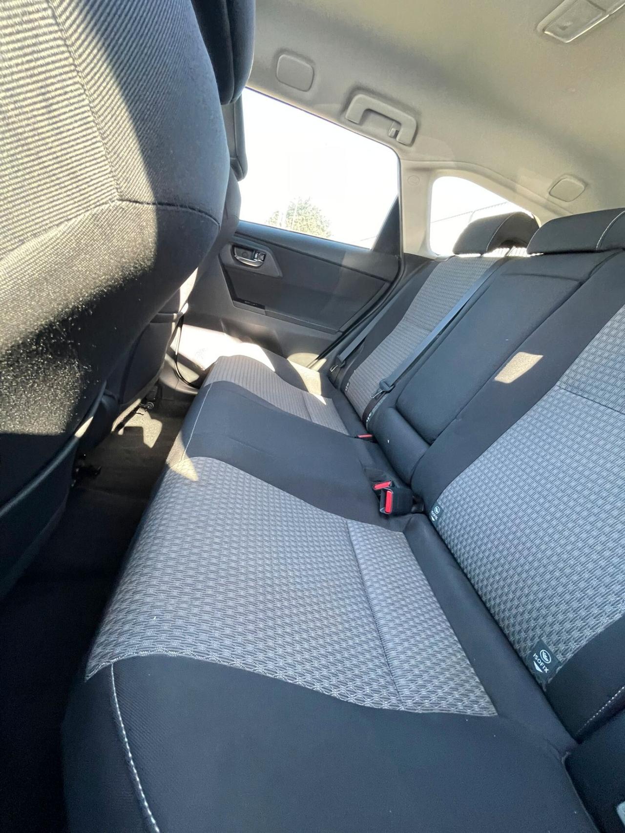 Toyota Auris 1.8 Hybrid Active