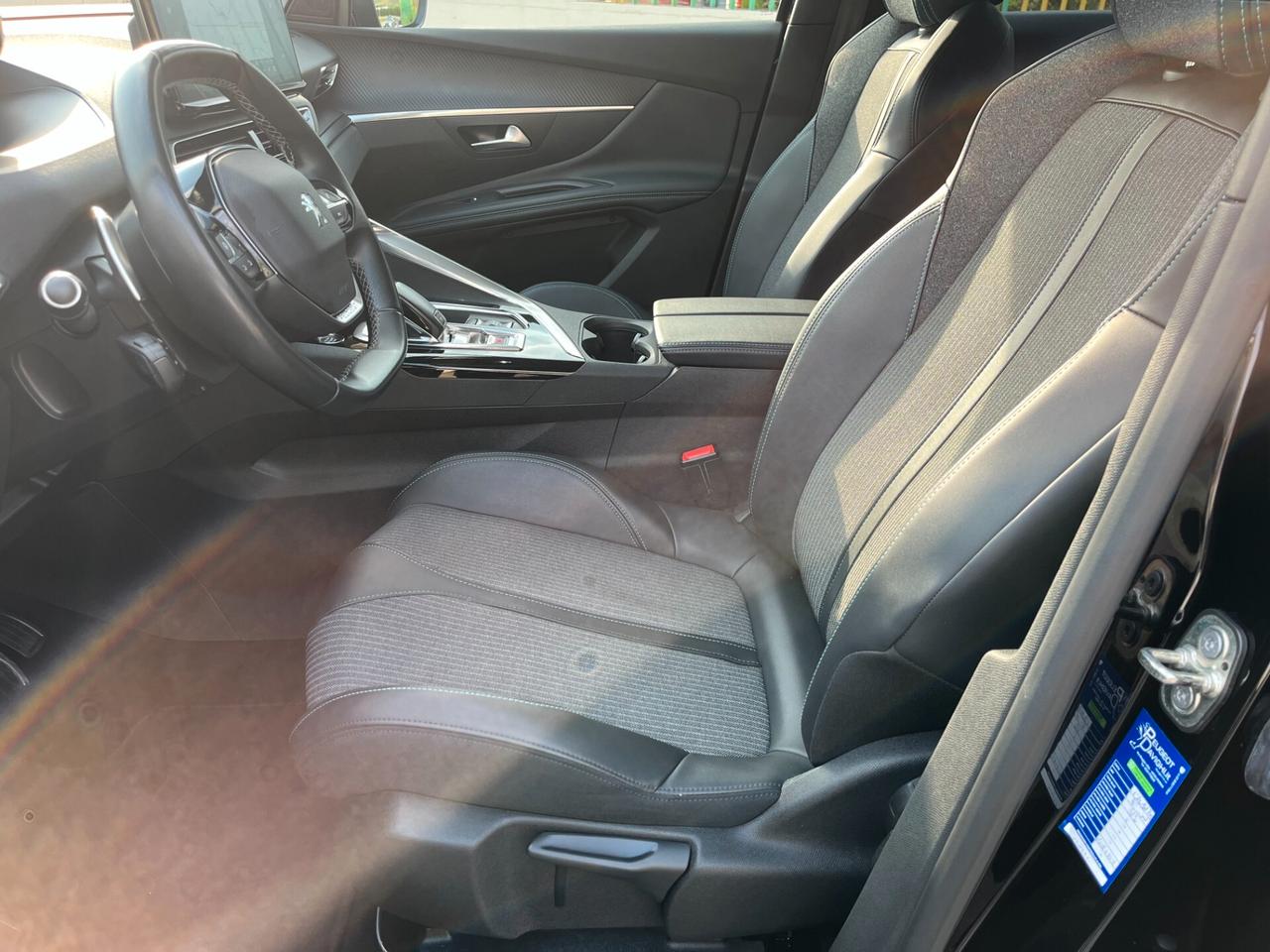 Peugeot 3008 1.5 bluehdi Allure 130 cv