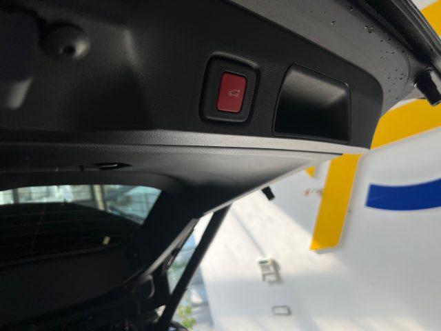 JEEP Compass E-Hybrid 1.2 TurboMHEV106kW First Edition DCT?359
