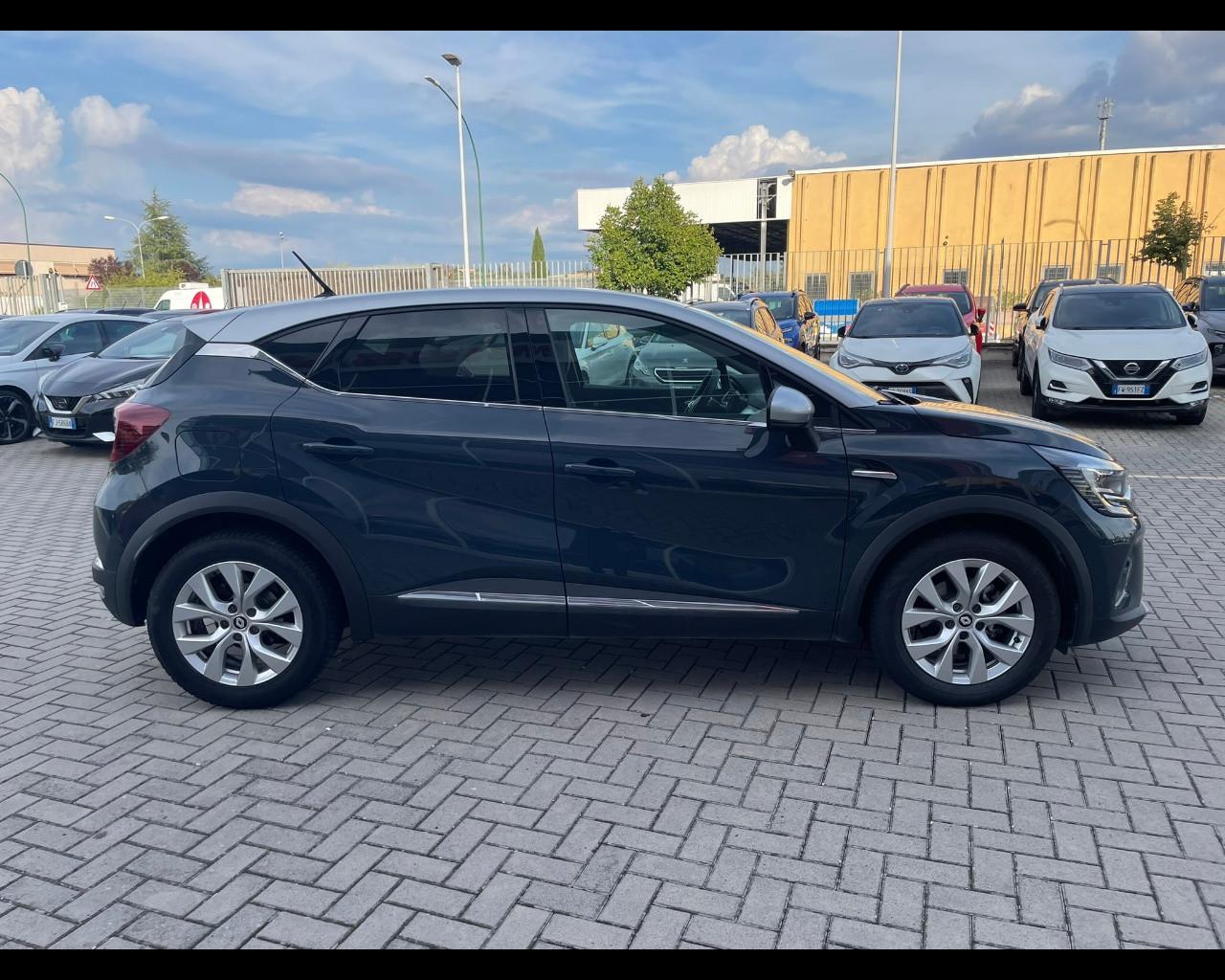 RENAULT Captur 1.6 E-Tech hybrid Intens 145cv auto