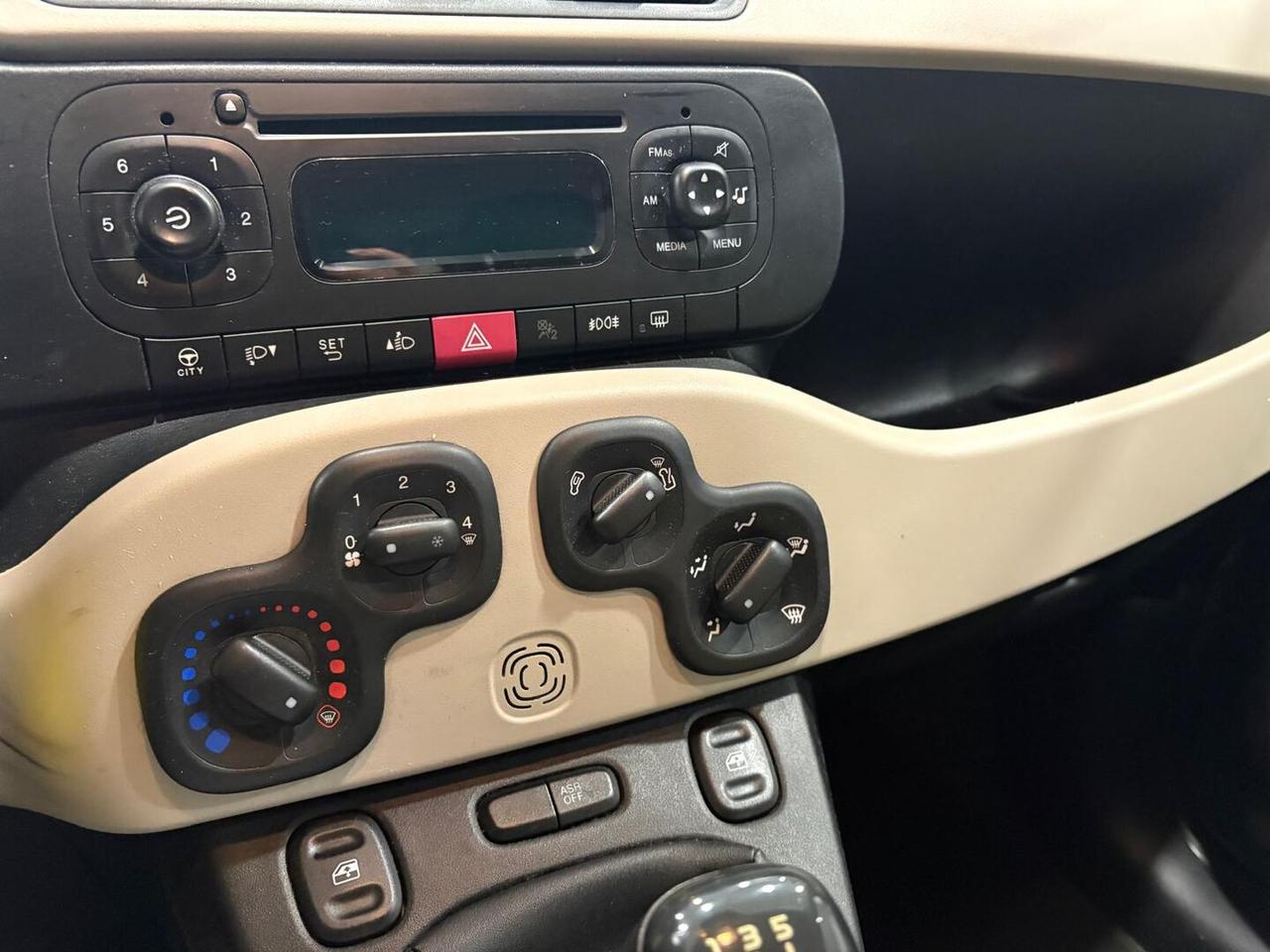 Fiat Panda 1.2 Young 69cv