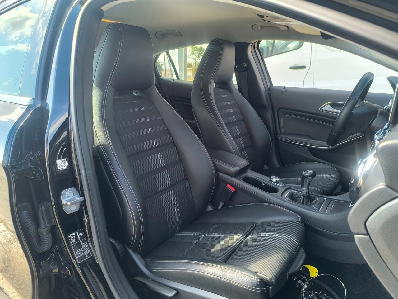 MERCEDES GLA 180 CDI PREMIUM LED/NAVI