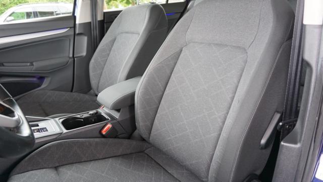 VOLKSWAGEN Golf 1.0 eTSI EVO DSG Life