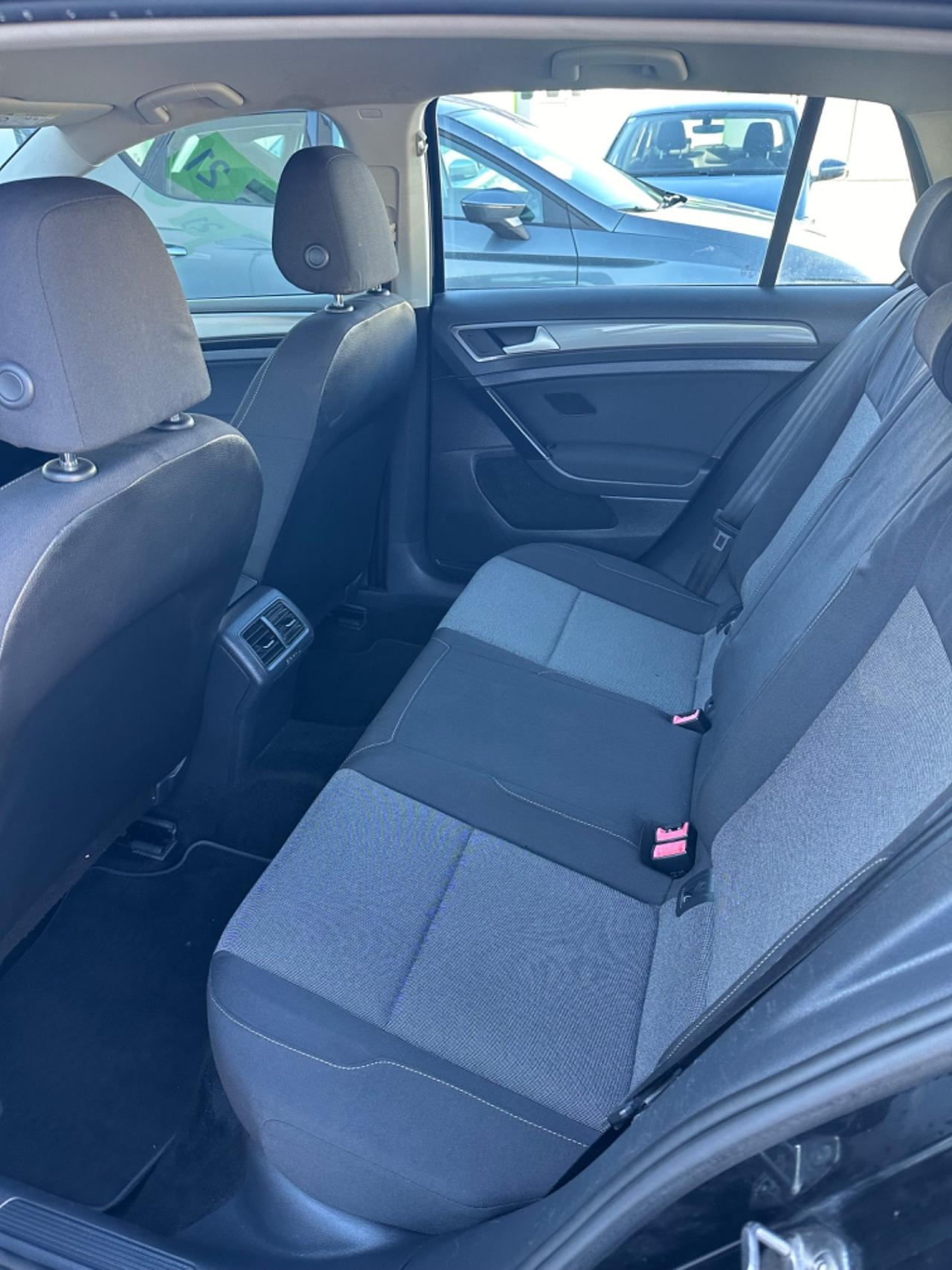 Volkswagen Golf 1.6 TDI 5p. Highline BlueMotion Technology