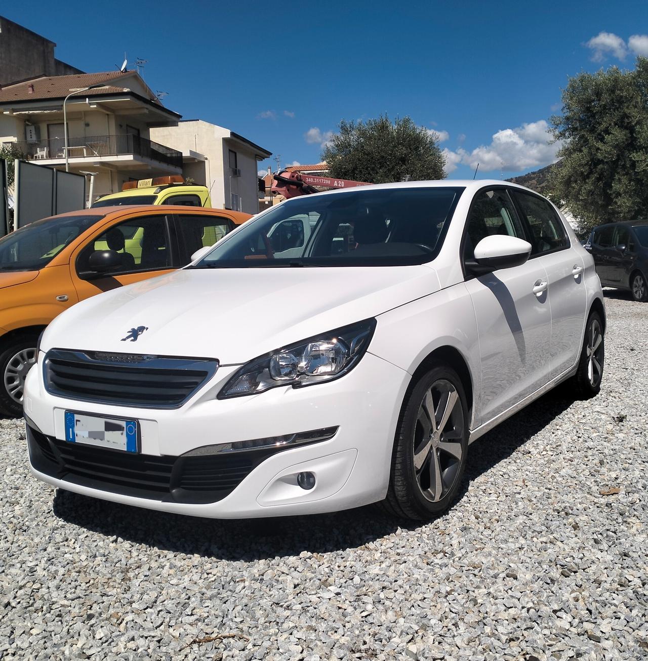 Peugeot 308 BlueHDi 120CV