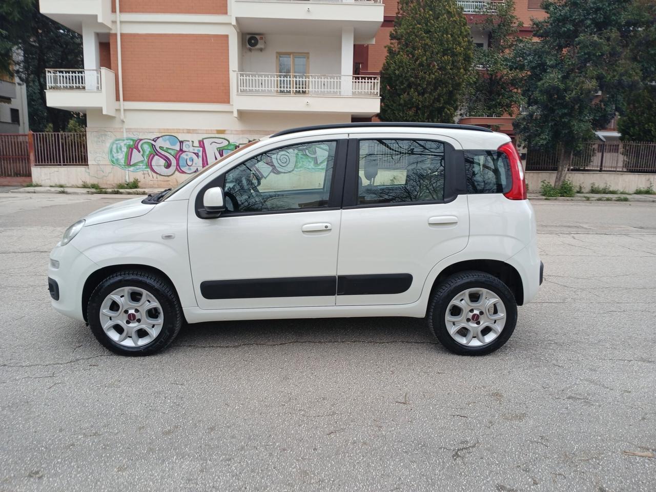 Fiat Panda 0.9 TwinAir Turbo Natural Power Lounge
