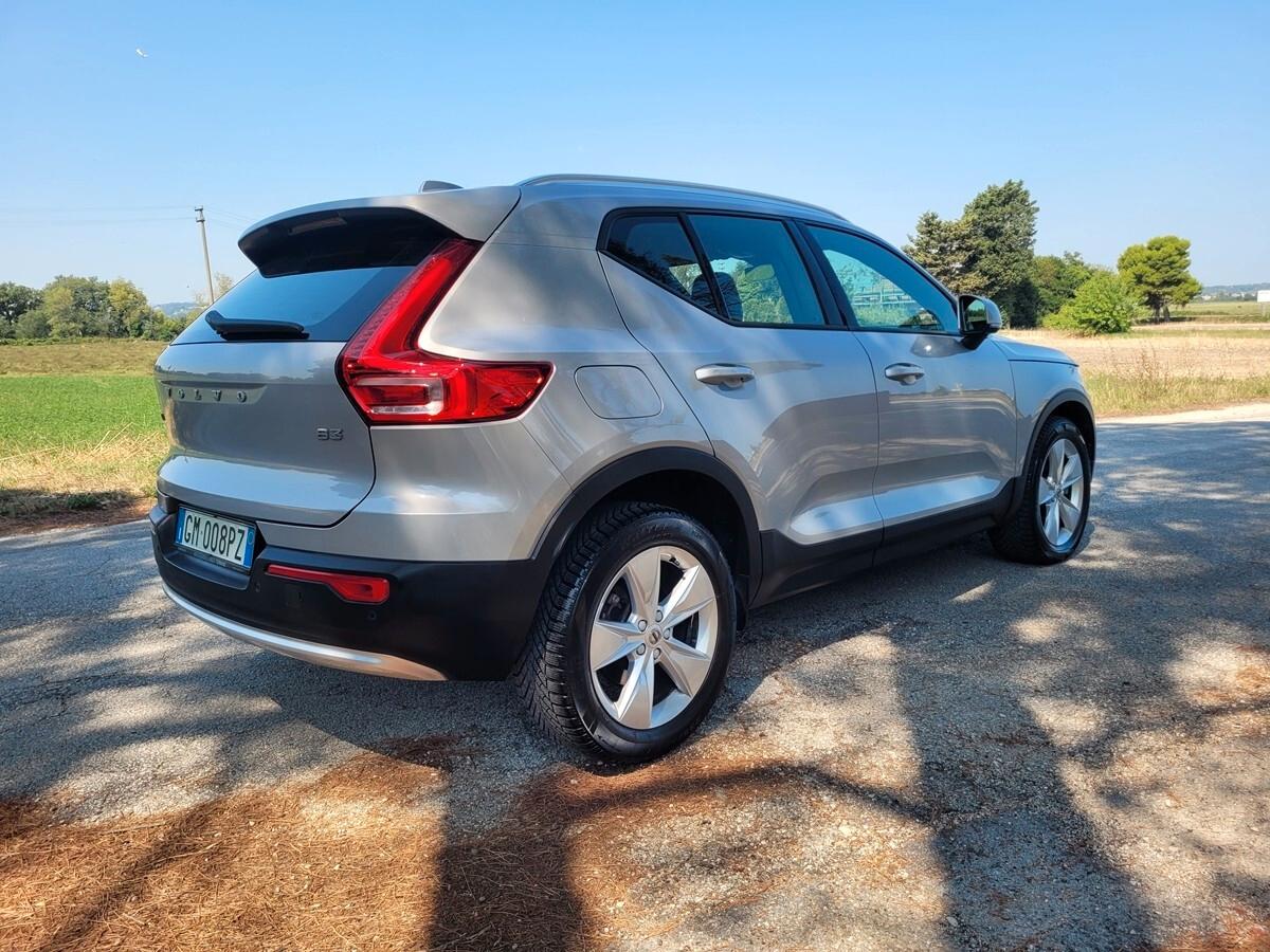 Volvo XC40 B3 automatico Core