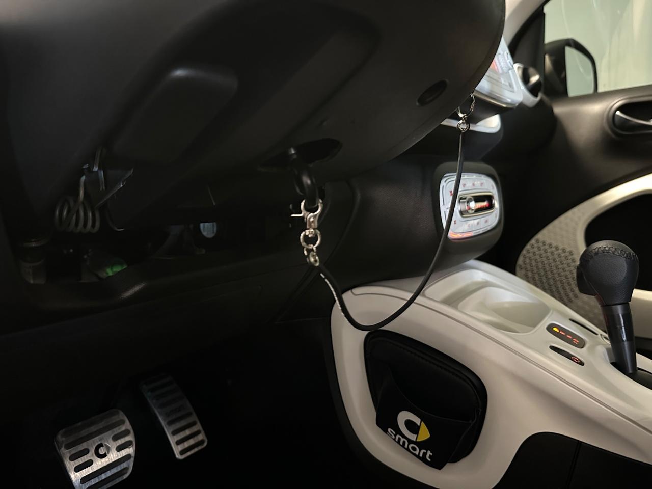 SMART FORTWO 1.0 PASSION 71CV AUTOMATICA TOTAL WHITE