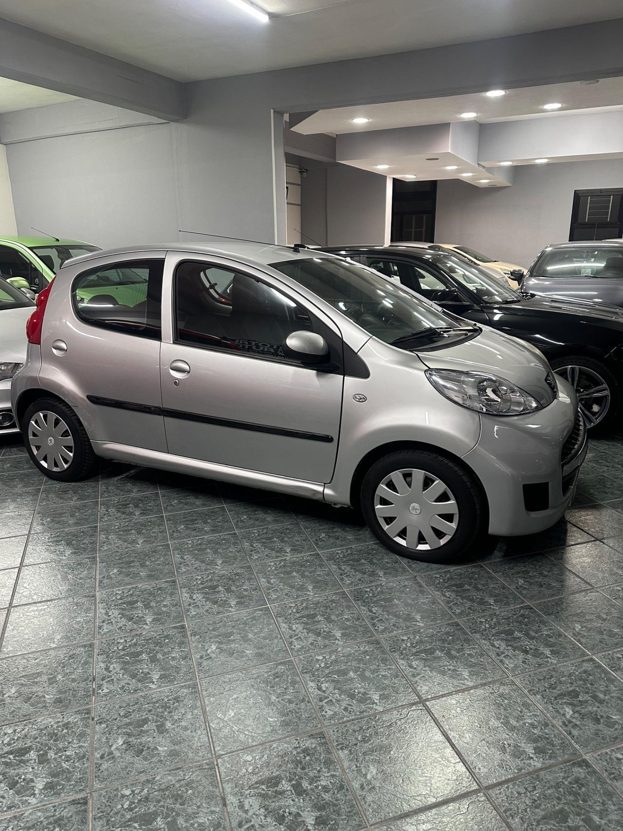 Peugeot 107 1.0 68CV 5p. Plaisir