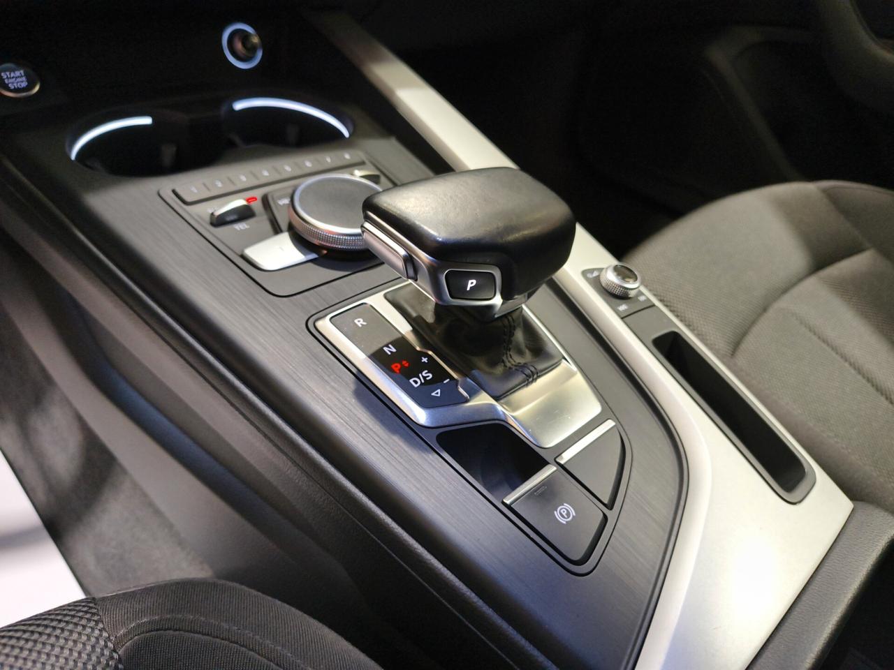 Audi A4 Avant 2.0 TDI 150 CV ultra S tronic Sport