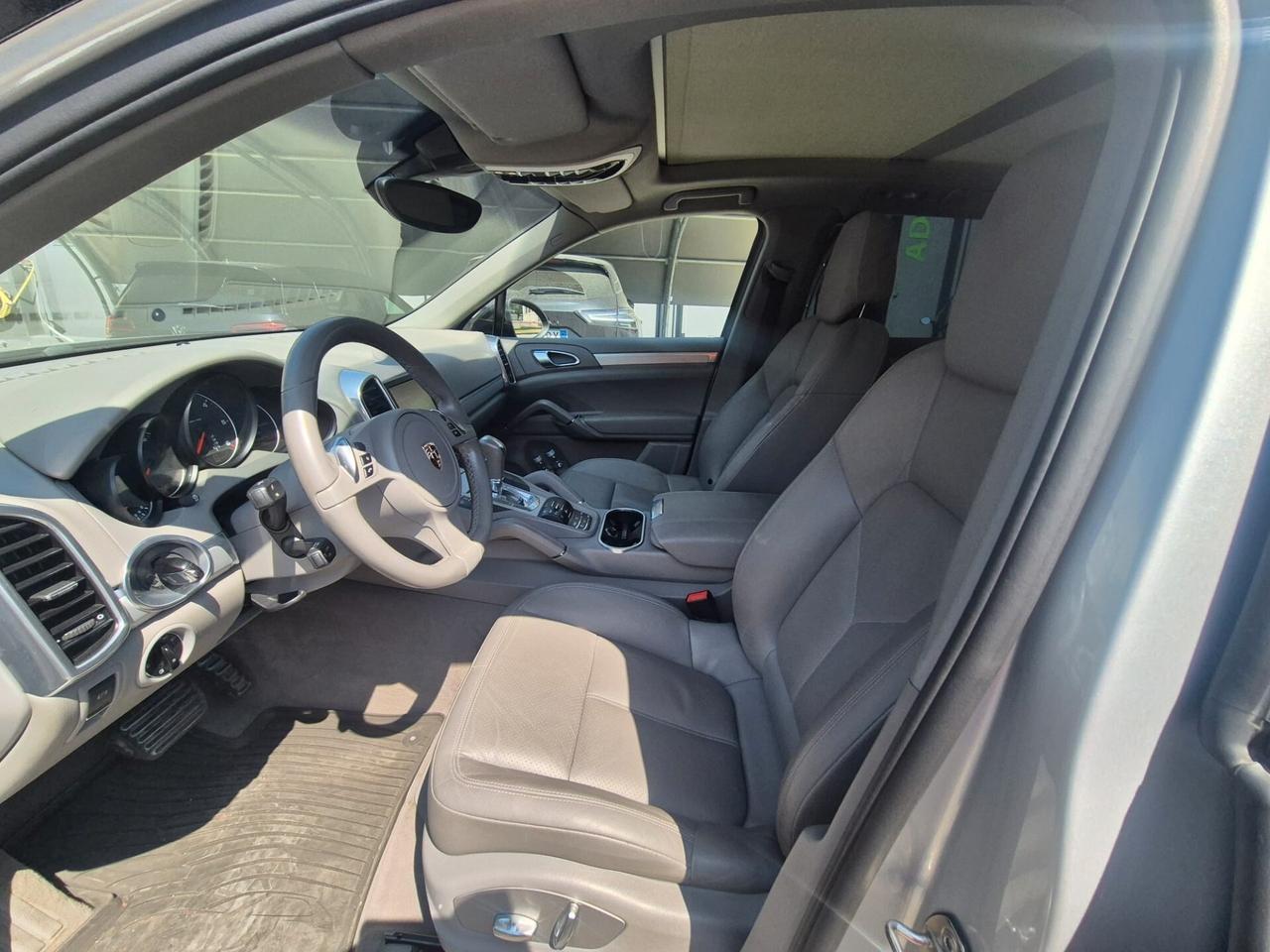 PORSCHE CAYENNE 3.0 V6 tdi tiptronic