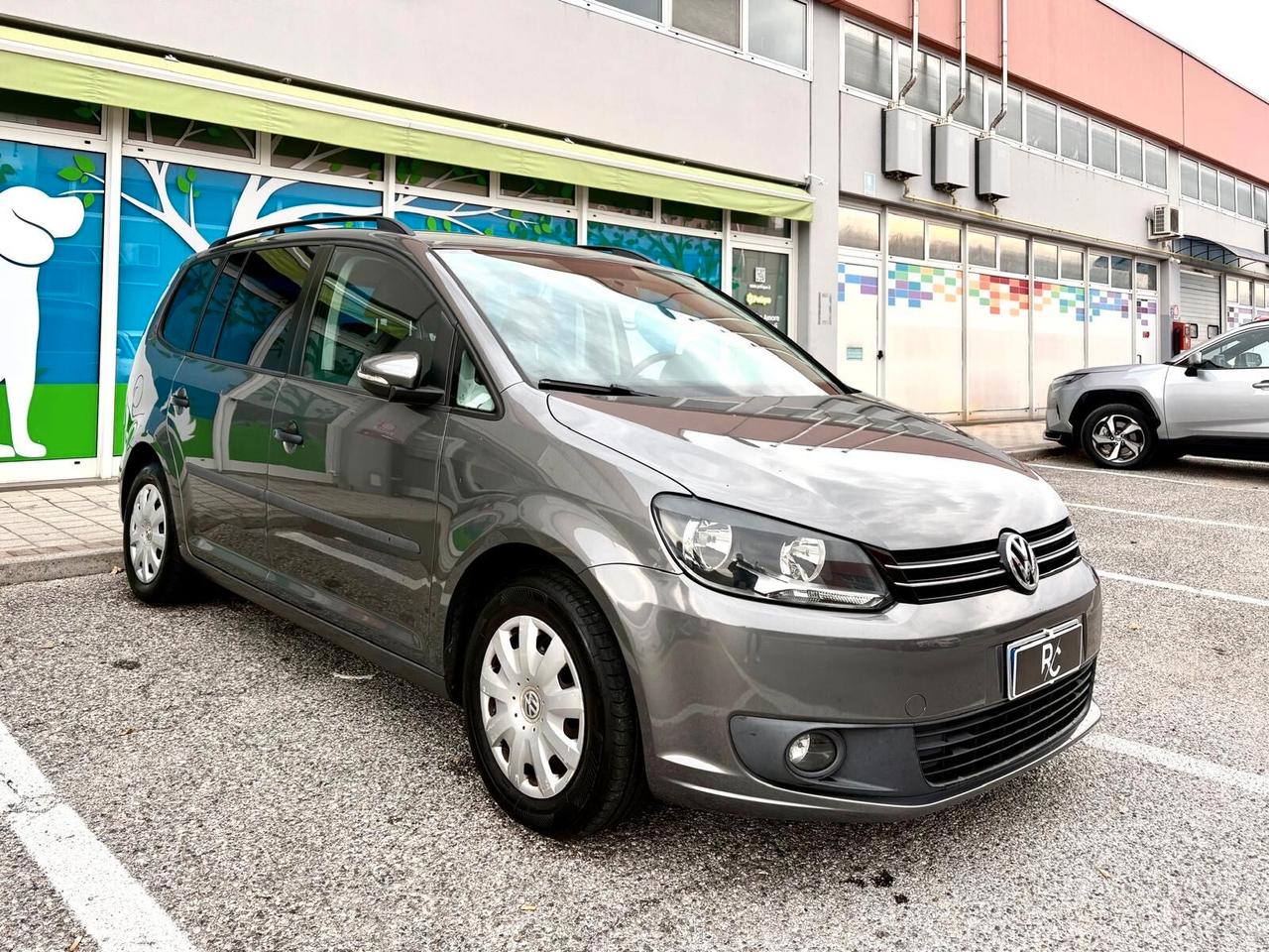 Volkswagen Touran 1.6 TDI 7 posti Neopatentati
