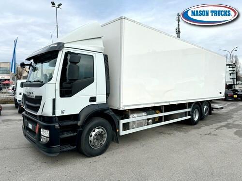 IVECO STRALIS 360, cassa isotermica con sponda retrattile, 2015, km 450.000