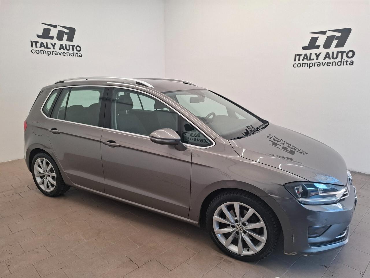 Volkswagen Golf Variant Sportsvan 1.6 TDI 110 CV DSG Executive BlueMotion Tech.