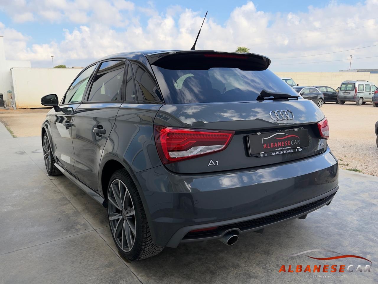 Audi A1 BPB 1.4 TDI S line (90 cv)