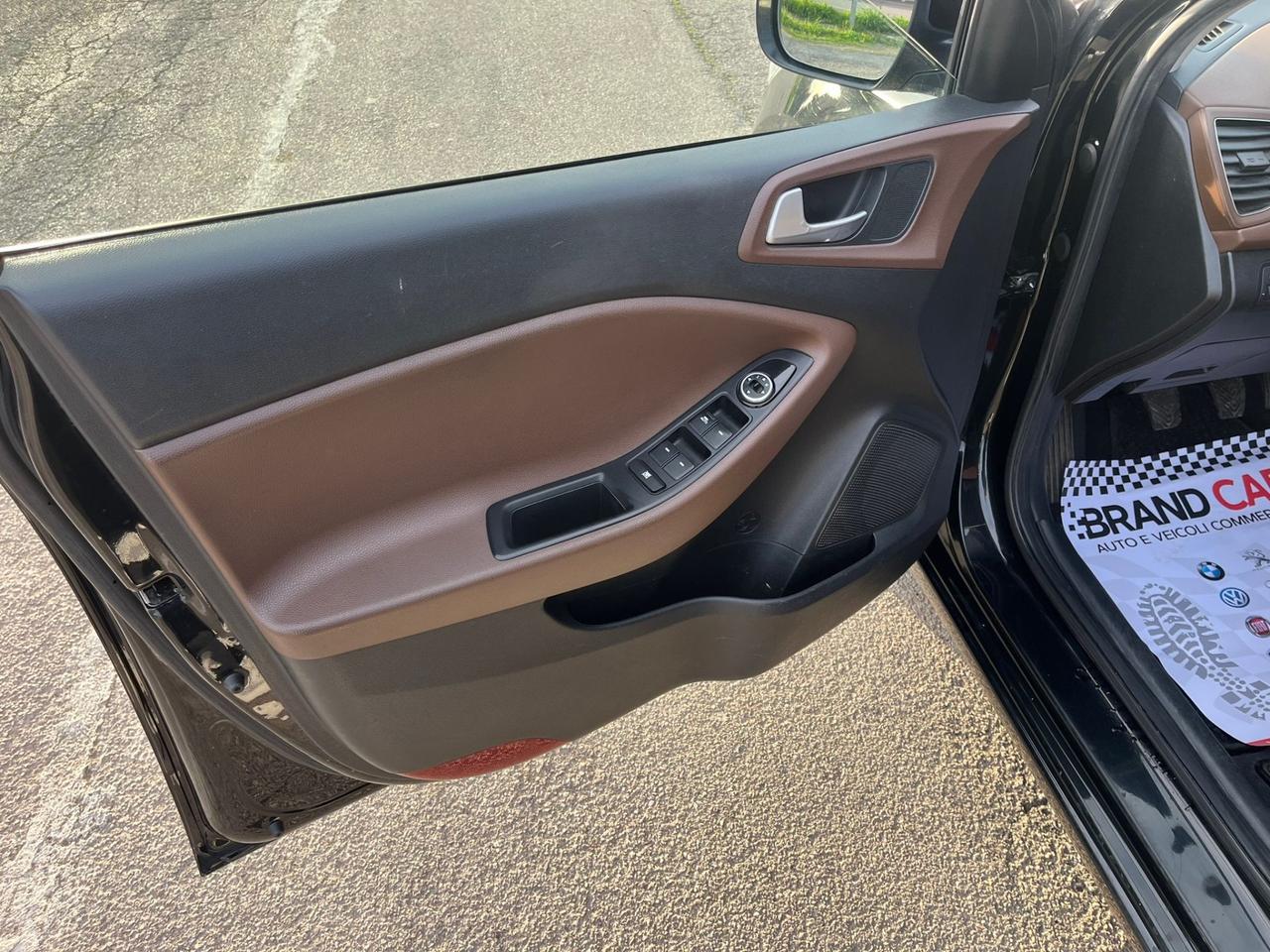 Hyundai i20 1.1 CRDi 12V 5 porte Comfort Unipro 2016