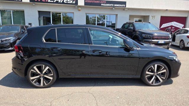 VOLKSWAGEN Golf 8.5 1.5 eTSI 115 CV DSG Life PERMUTE GAR.VW 2028