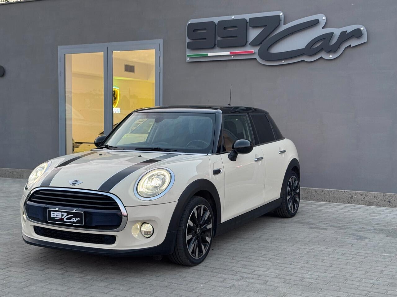 Mini Cooper D 1.5 5 porte - TAGLIANDI CERT. - GARANZIA FINO A 5 ANNI