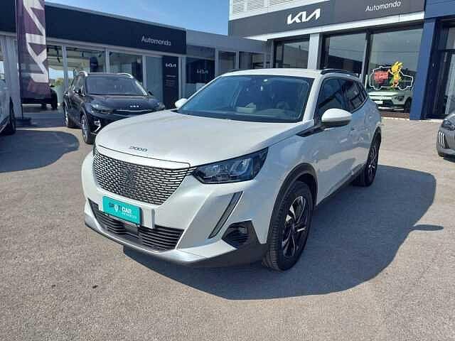 Peugeot 2008 motore elettrico 136 CV Allure Pack