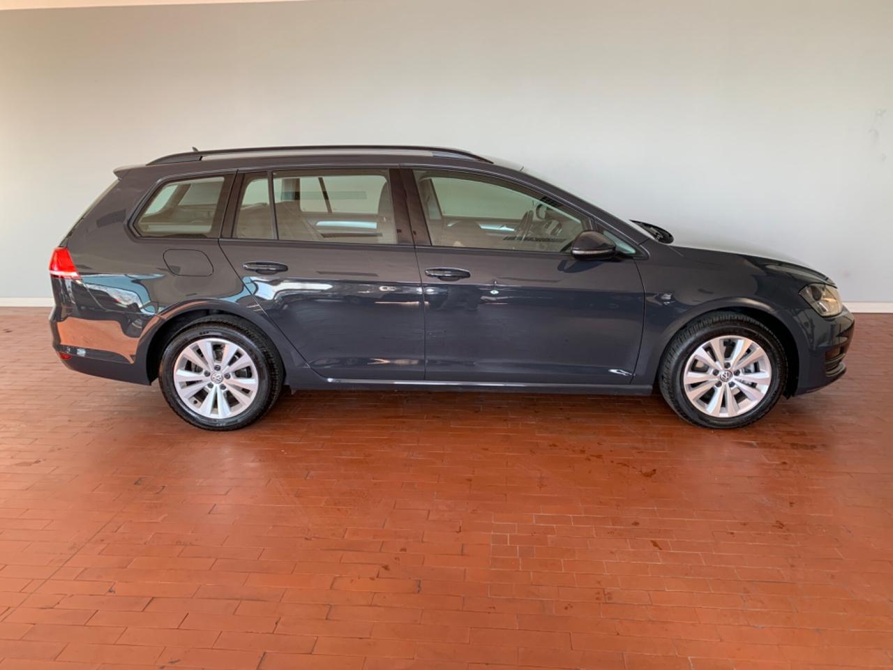 Volkswagen Golf Variant 1.6 TDI 110 CV DSG Comfortline BlueMotion Tech.