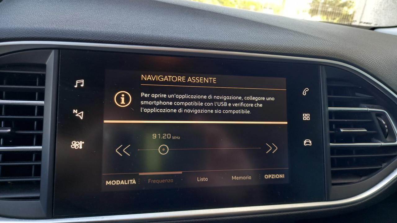 Peugeot 308 BlueHDi 100 S&S SW Style