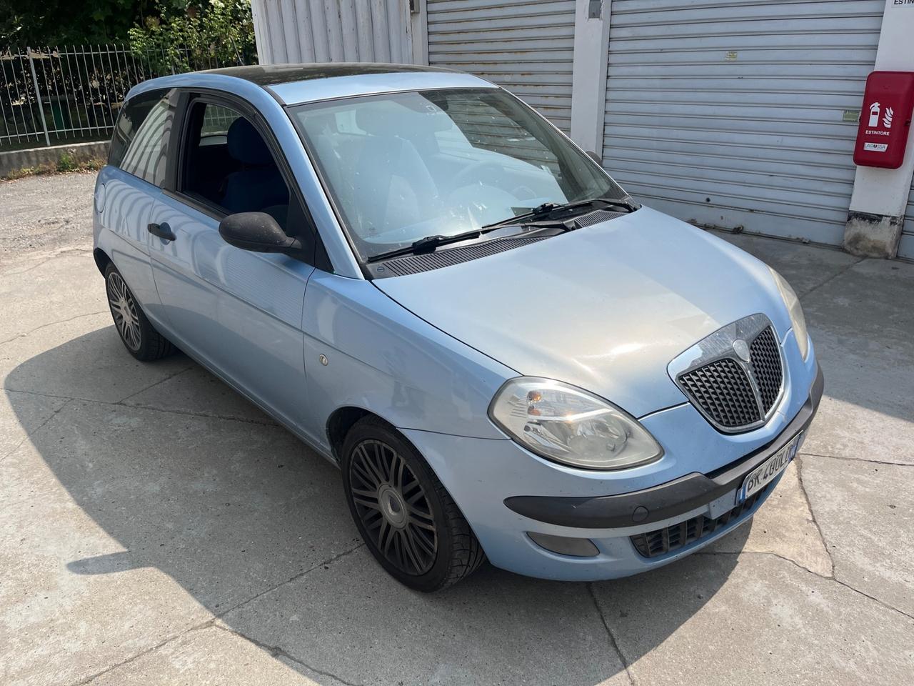 Lancia Ypsilon 1.2 OK NEOPATENTATI