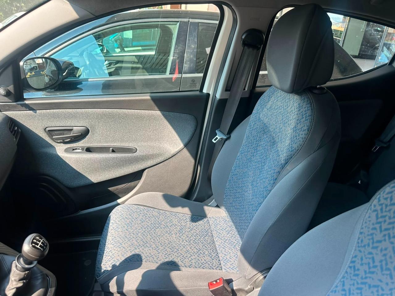 Lancia Ypsilon 1.0 FireFly 5 porte S&S Hybrid Alberta Ferretti