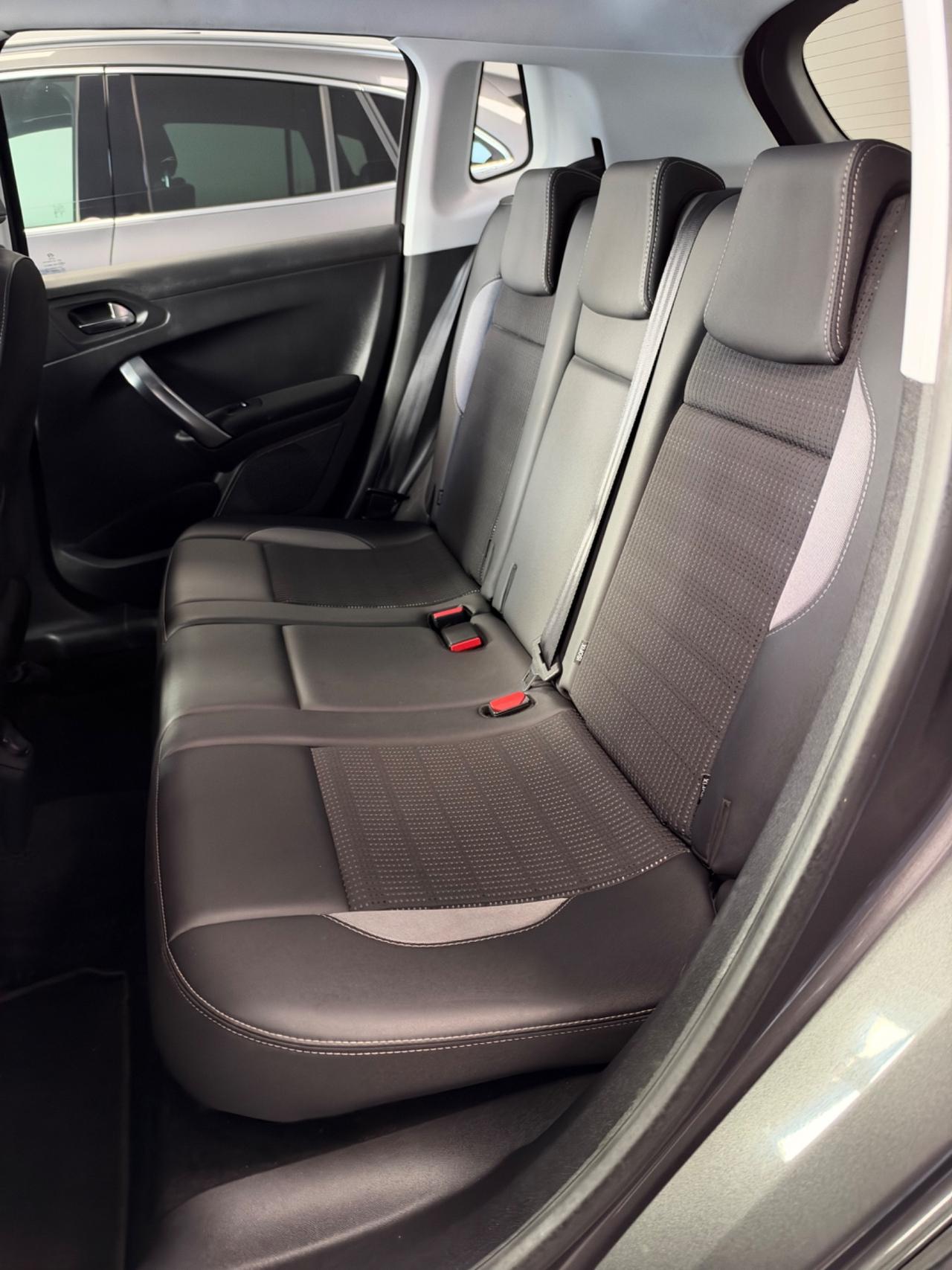 Peugeot 2008 1.5 HDI 100 CV ALLURE PACK