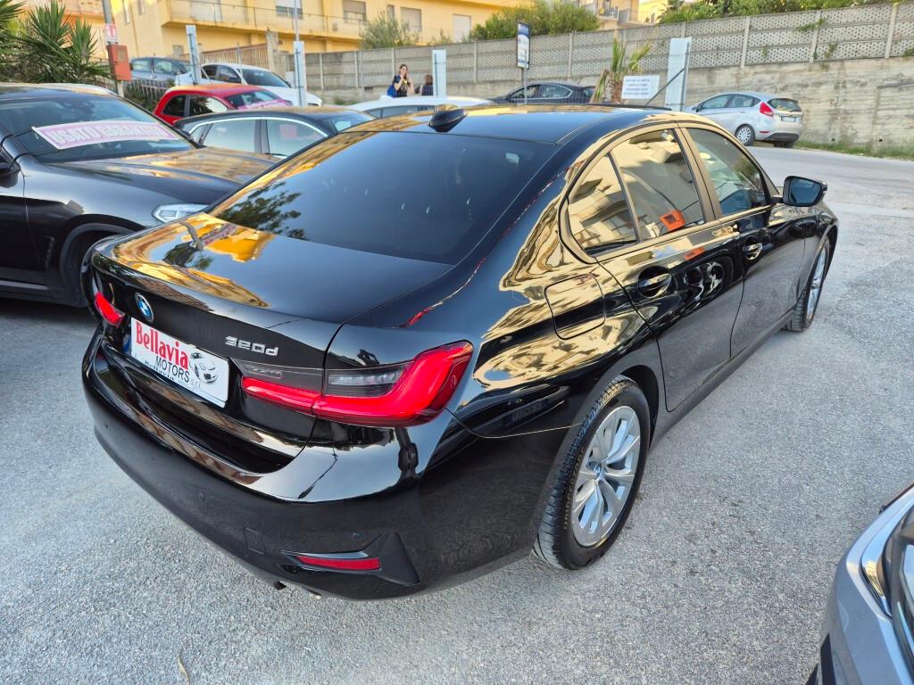 Bmw 320D 190CV BERLINA LED TETTO APRIBILE