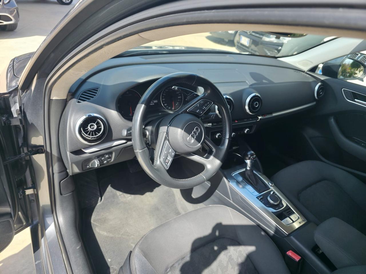 Audi A3 SPB 1.6 TDI clean diesel S tronic Ambition