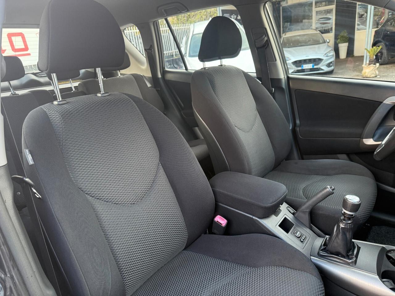 Toyota RAV 4 RAV4 2.2 D-4D 136 CV Luxury