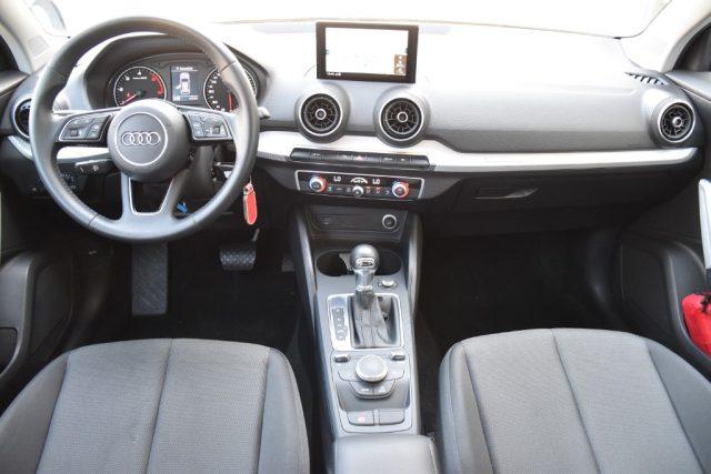 AUDI Q2 30 TDI S tronic Business *Telecamera, Navigatore*