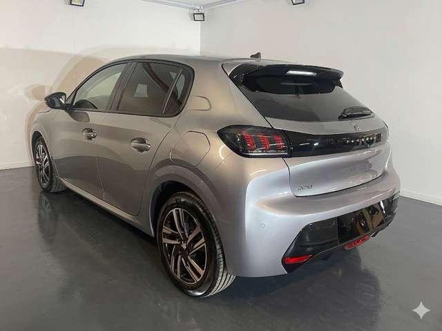 Peugeot 208 1.2 100cv Allure + Key Less + Navi + Telecamera