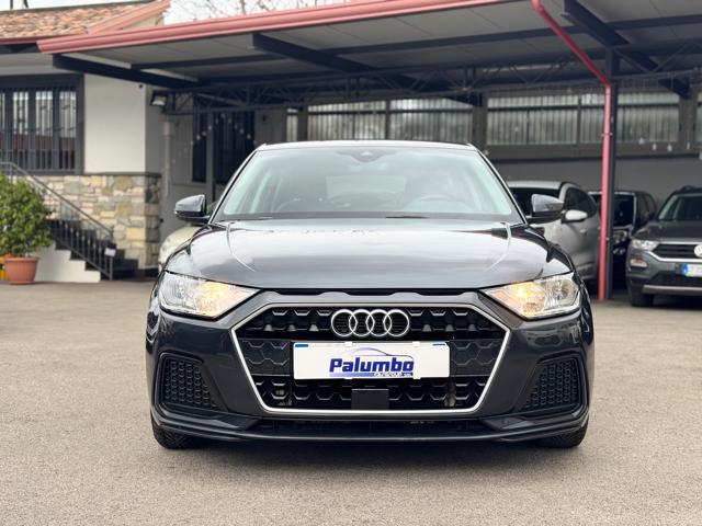 AUDI A1 SPB 25 TFSI S tronic Admired cock pit