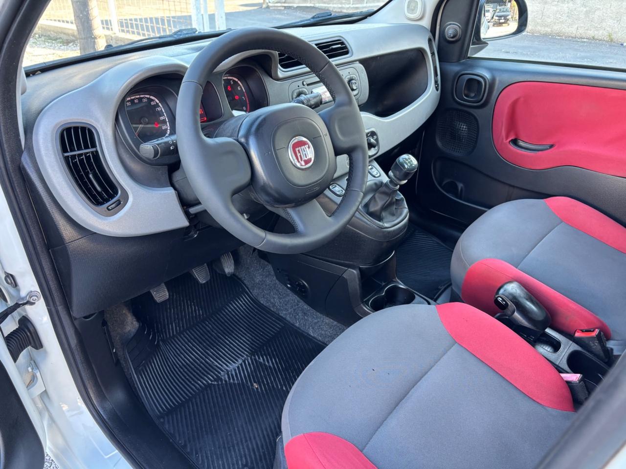 FIAT PANDA 1.2 BENZINA LOUNGE