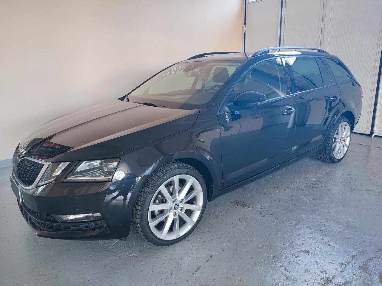 Skoda Octavia 2.0 TDI SCR 150 CV DSG Wagon Executive 4x4