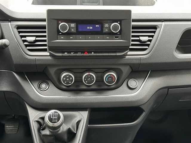Nissan Primastar 27 2.0 dCi 130CV PC-TN Acenta 9 posti