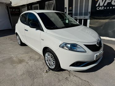 Lancia Ypsilon 1.2 69 5 porte GPL Ecochic Gold