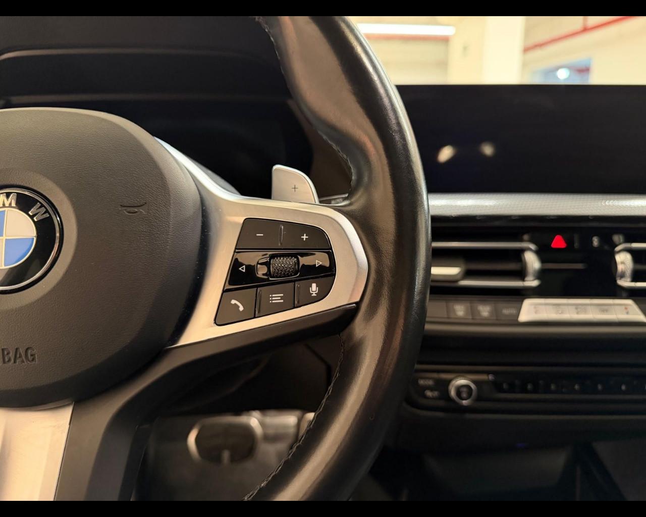 BMW Serie 1 (F40) - 118d 5p. Msport