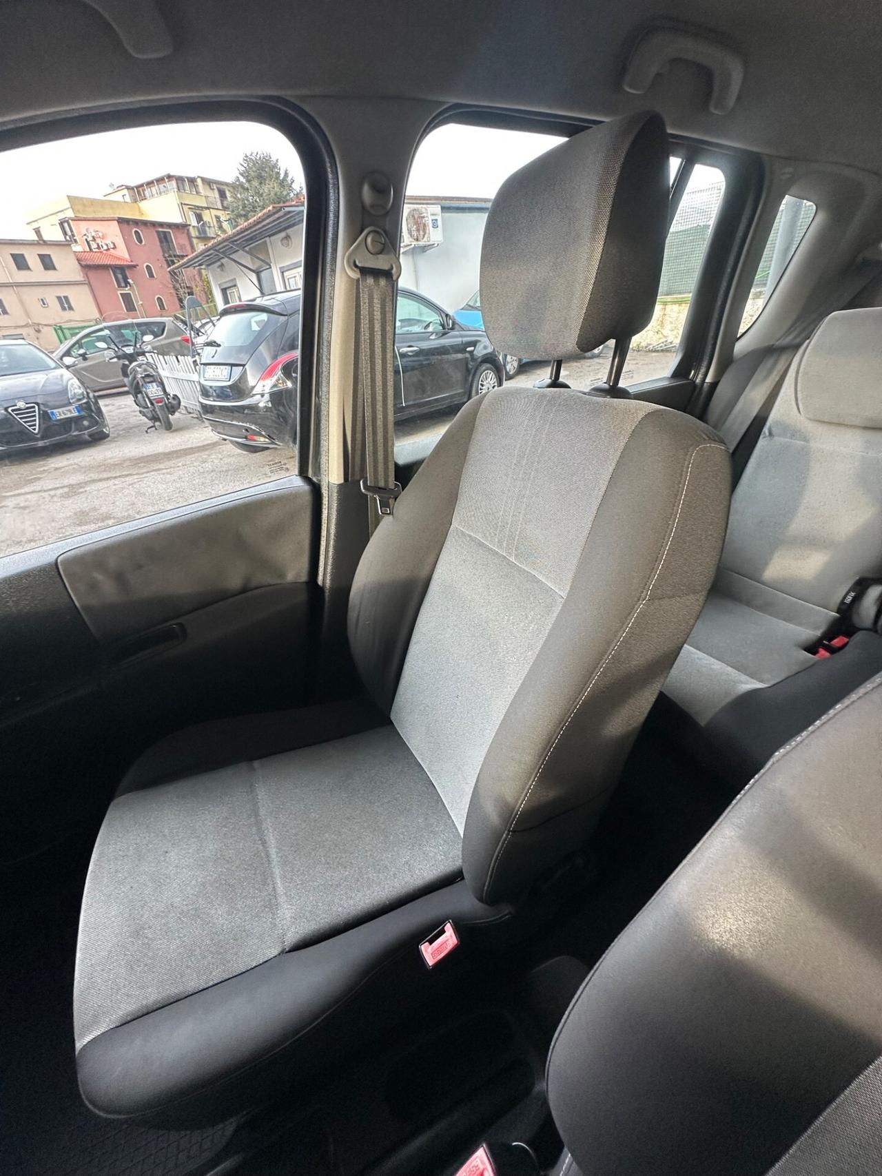Renault Modus 1.5 dCi 85CV Dynamique
