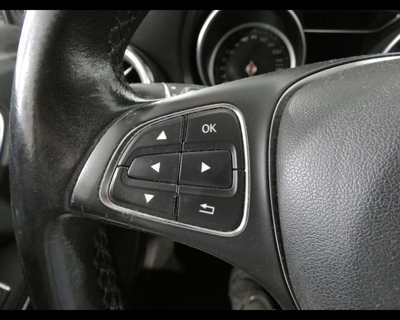 Mercedes-Benz GLA (X156) - GLA 180 d Executive