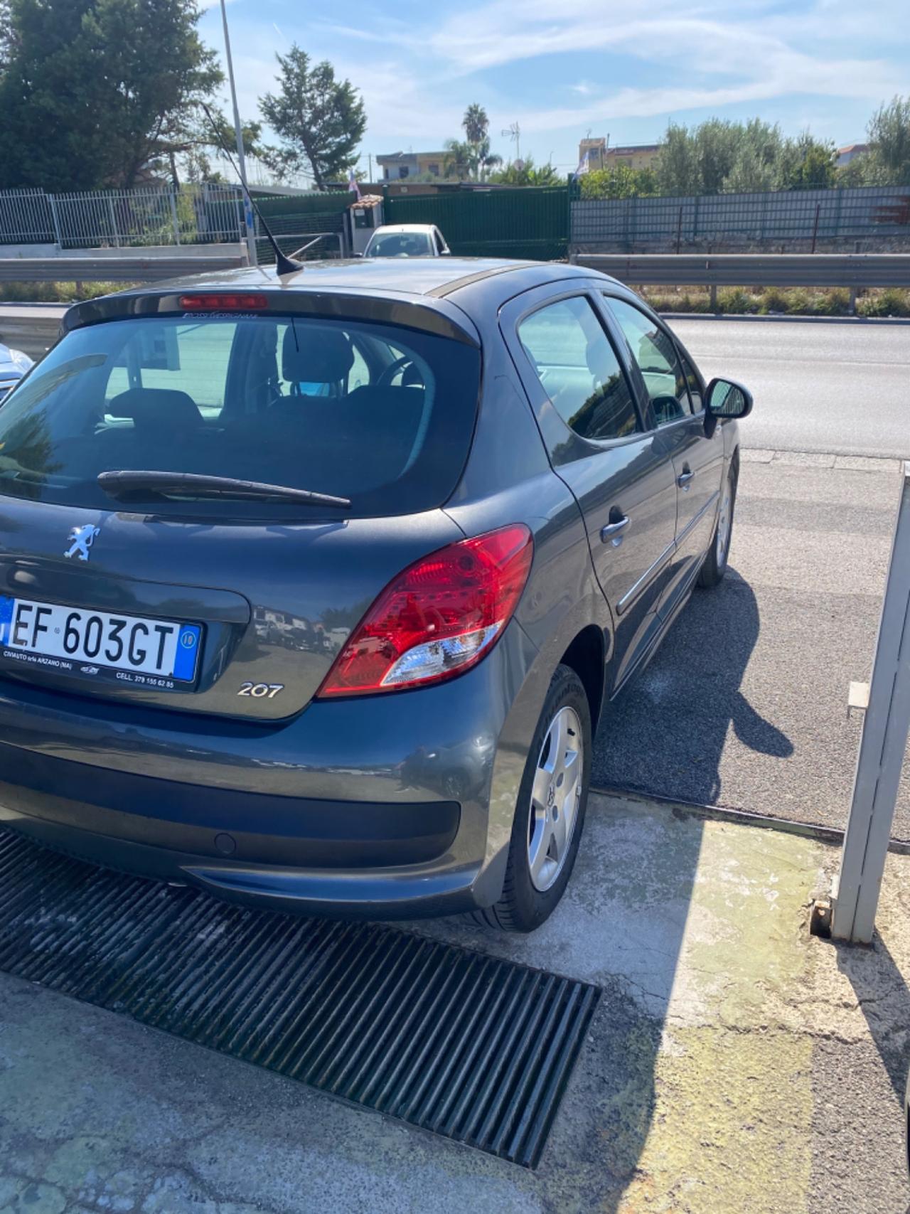 Peugeot 207 1.4 HDi 70CV FAP 5p. X Line