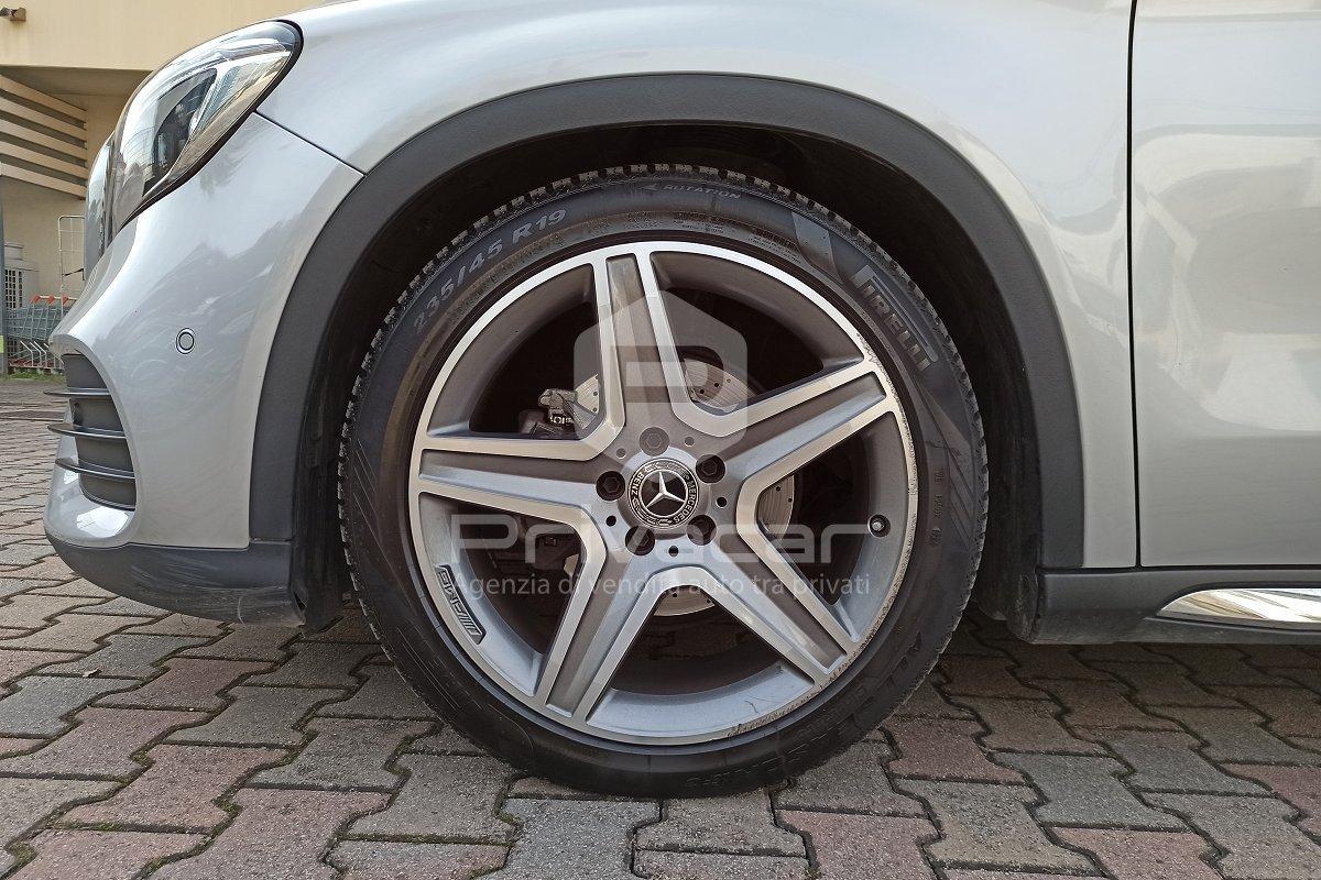 MERCEDES GLA 200 d Automatic Premium