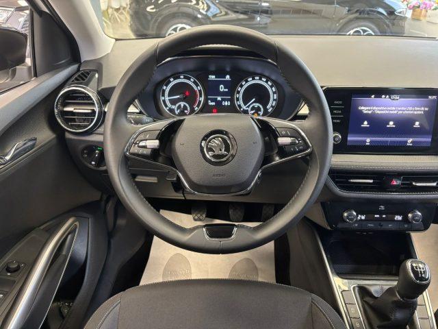 SKODA Fabia 1.0 MPI 80CV *BICOLOR*UNICO PROP.*APPLE-ANDROID*