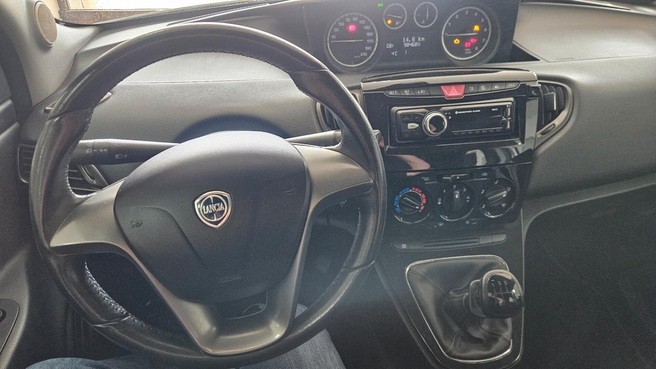 Lancia Ypsilon 1.2 69 CV 5 porte S&S Platinum