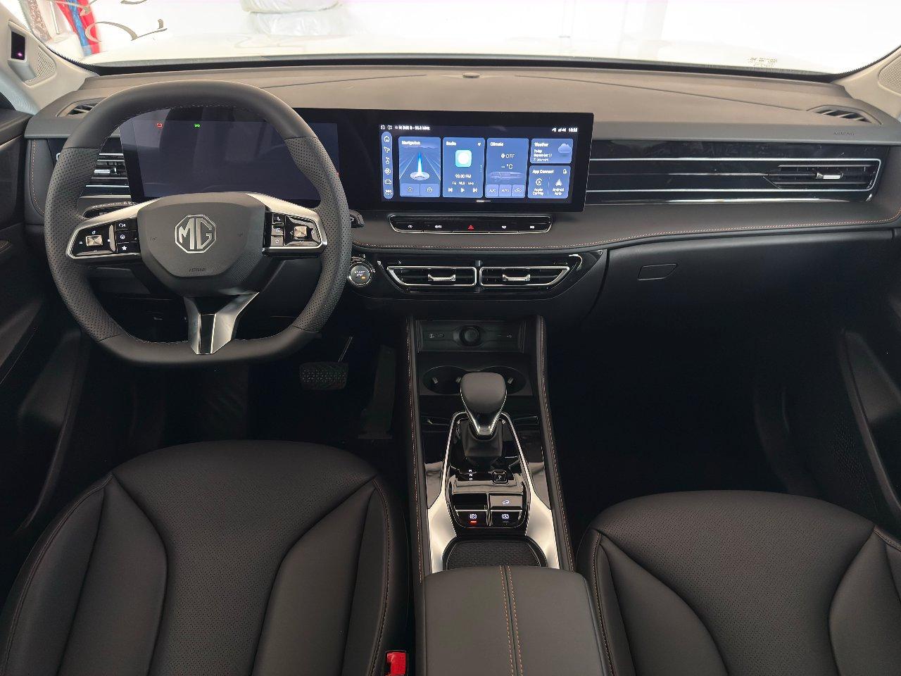 Mg HS 1.5 hybrid+ Luxury auto