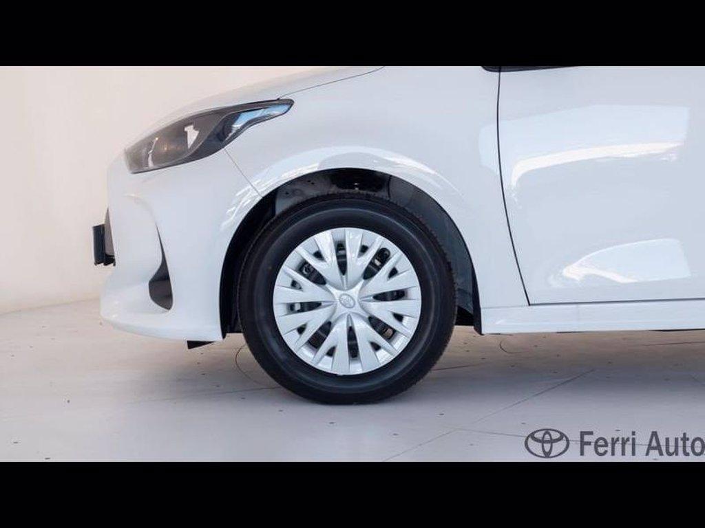 TOYOTA Yaris 1.0 active del 2023